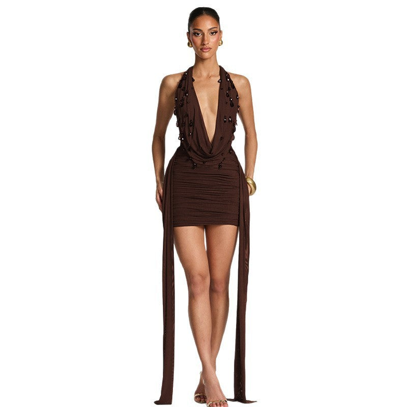 Sexy deep V-neck dress with neckline, exposed back, and hip-baring design, adorned with personalized water droplet decorations